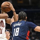 Kyshawn George (18) et les Wizards ont subi la loi de Cleveland samedi KEYSTONE/AP/John McDonnell
